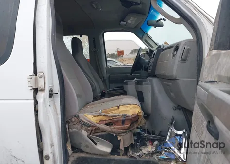 2012 Ford E-350 Super Duty Xlt z USA, uszkodzony, nr VIN 1FBSS3BL2CDA96940